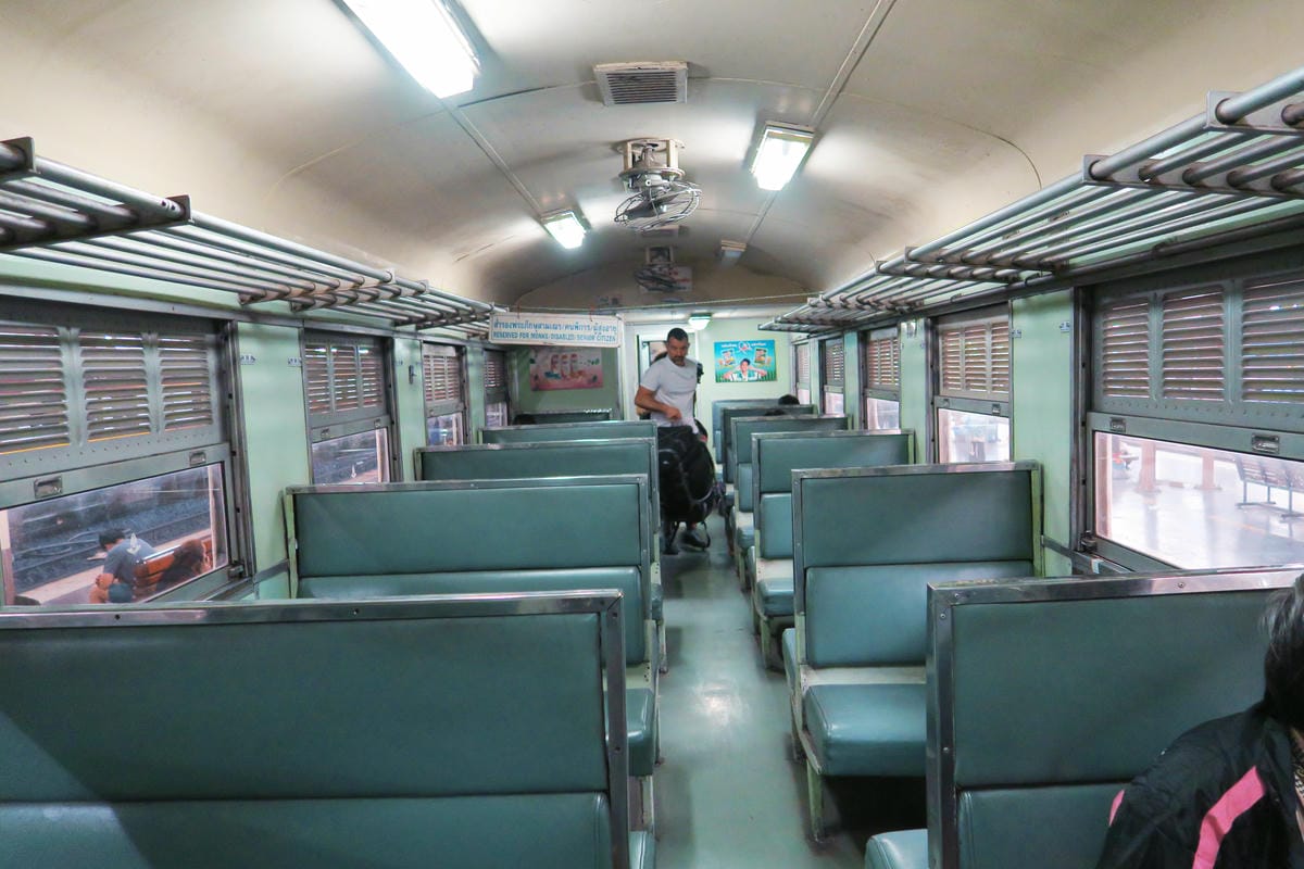 【泰國|大城】鐵道之旅!曼谷到大城Ayutthaya的火車交 【泰國|大城】鐵道之旅!曼谷到大城Ayutthaya的火車交