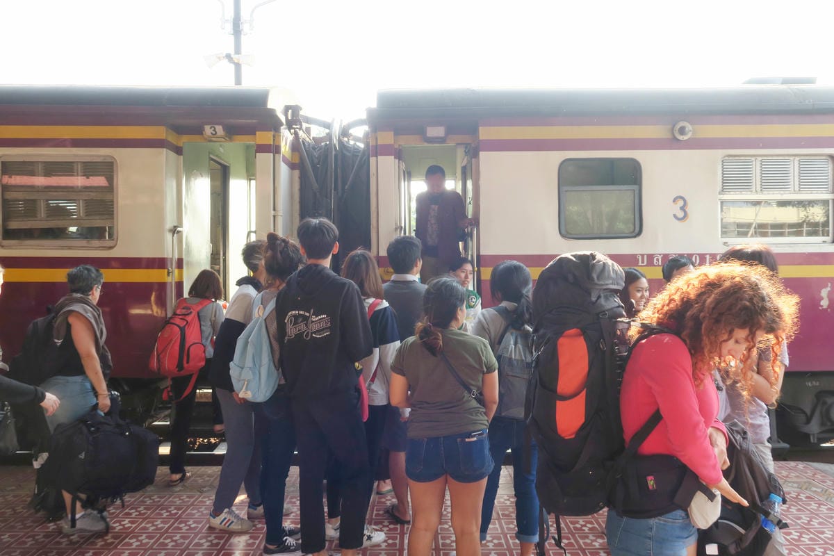 【泰國|大城】鐵道之旅!曼谷到大城Ayutthaya的火車交 【泰國|大城】鐵道之旅!曼谷到大城Ayutthaya的火車交