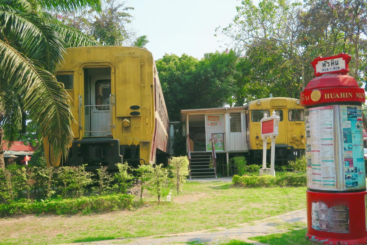 【泰國|華欣】華欣火車站附近最好拍的景點!火車圖書館Trai 【泰國|華欣】華欣火車站附近最好拍的景點!火車圖書館Trai