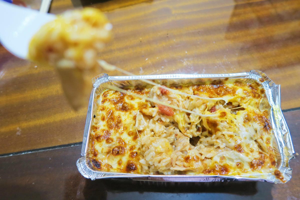 【新竹|食記】新竹街邊美食!只要一百元整吃餐廳規格的焗烤飯! 【新竹|食記】新竹街邊美食!只要一百元整吃餐廳規格的焗烤飯!