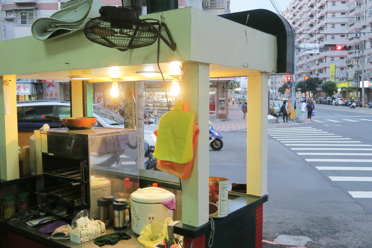 【新竹|食記】新竹街邊美食!只要一百元整吃餐廳規格的焗烤飯! 【新竹|食記】新竹街邊美食!只要一百元整吃餐廳規格的焗烤飯!