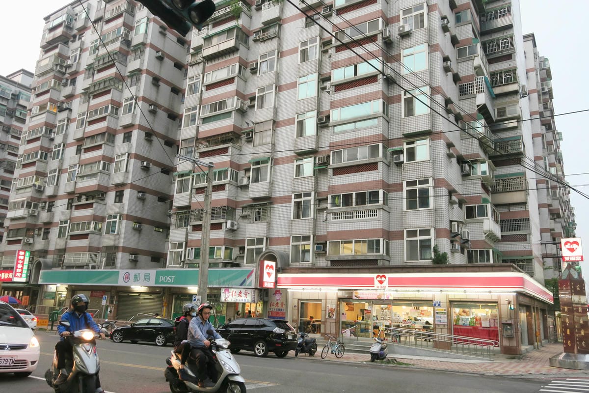 【新竹|食記】新竹街邊美食!只要一百元整吃餐廳規格的焗烤飯! 【新竹|食記】新竹街邊美食!只要一百元整吃餐廳規格的焗烤飯!