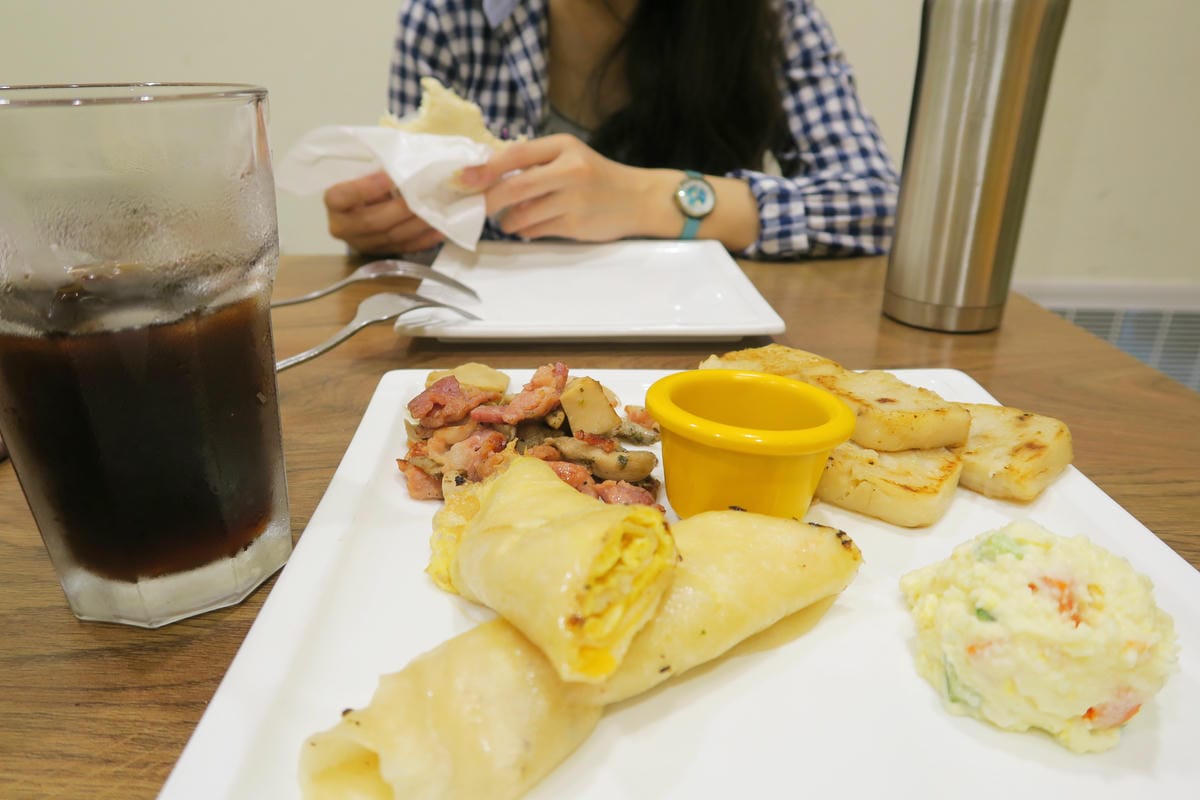 【新竹|食記】清大附近美食!喫飽Chi Burger 早午餐 【新竹|食記】清大附近美食!喫飽Chi Burger 早午餐