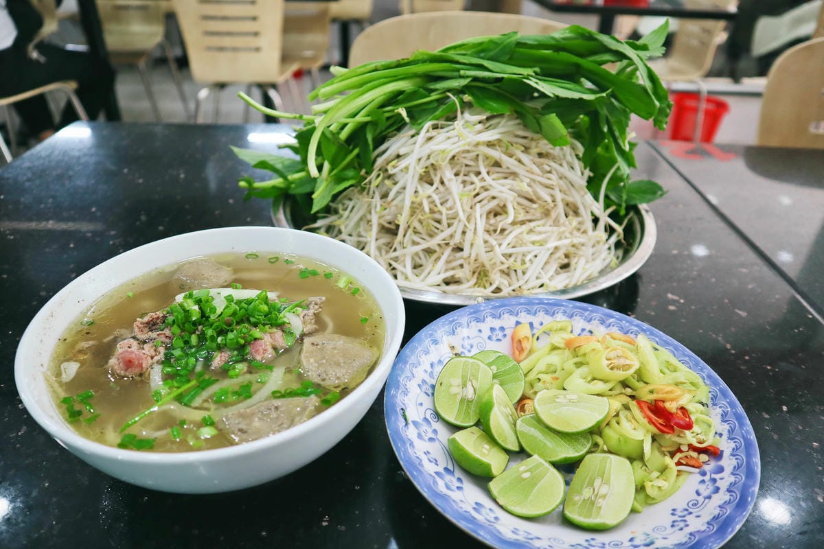 【越南|胡志明】十大美食餐廳推薦!越南在地料理+經典甜品店+ 【越南|胡志明】十大美食餐廳推薦!越南在地料理+經典甜品店+