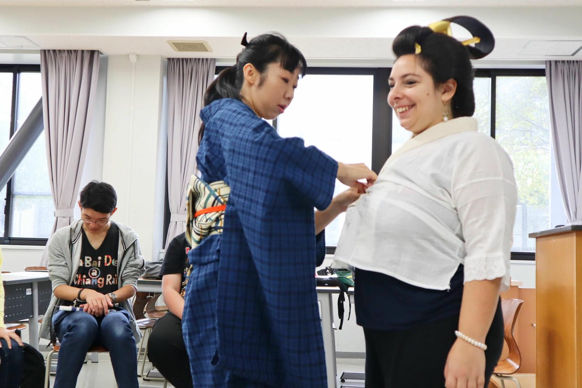 【日本|文化】江戶時代的記憶:日本髮(Nihongami)。 【日本|文化】江戶時代的記憶:日本髮(Nihongami)。