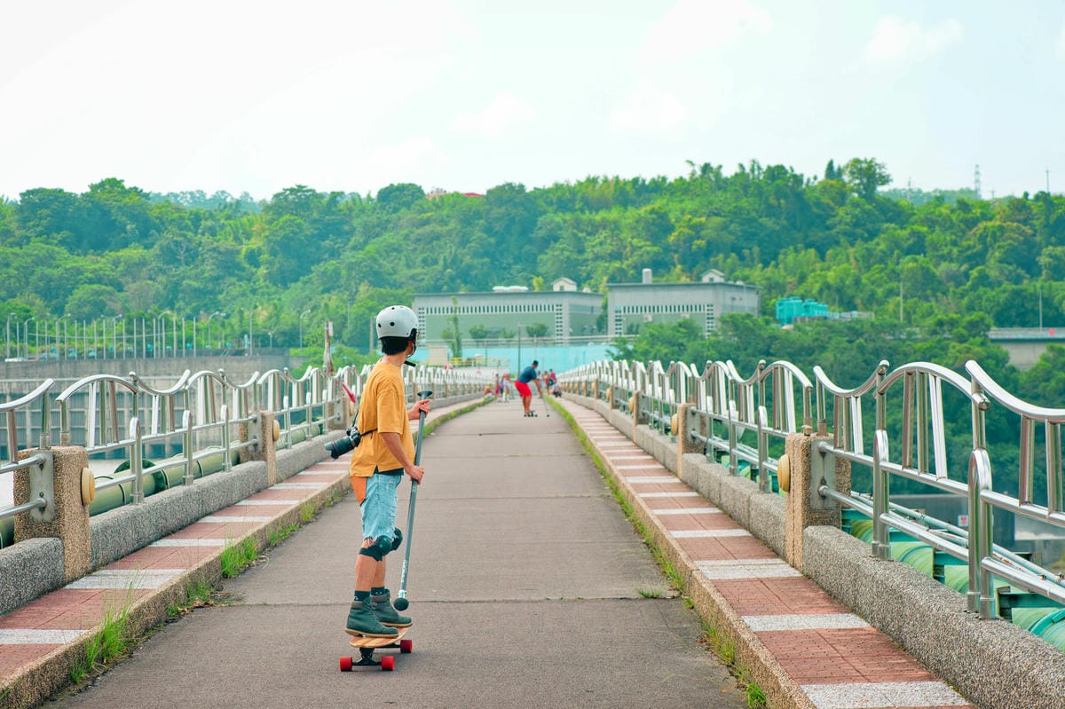 【桃園|大溪】你沒玩過的石門水庫!路上衝浪、攀樹探險、無敵景 【桃園|大溪】你沒玩過的石門水庫!路上衝浪、攀樹探險、無敵景