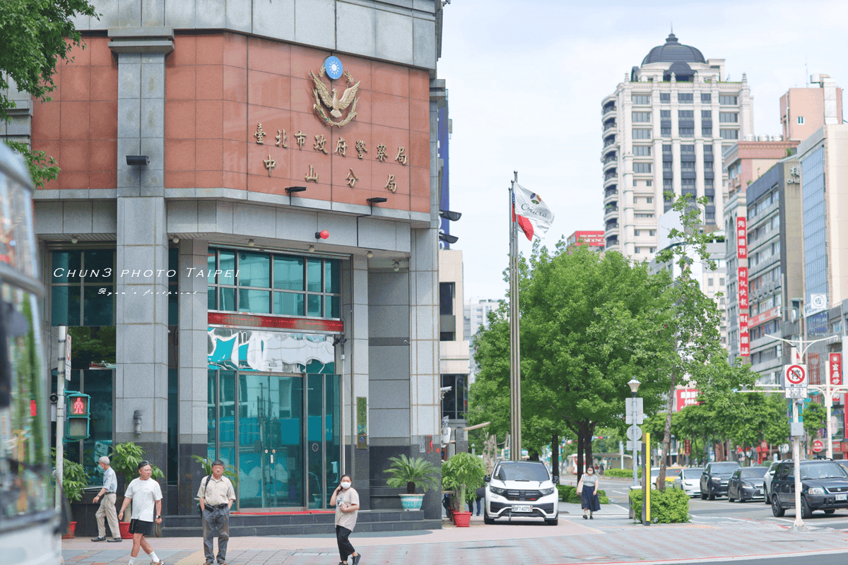 春山相館台北形象店.png 春山相館台北形象店.png