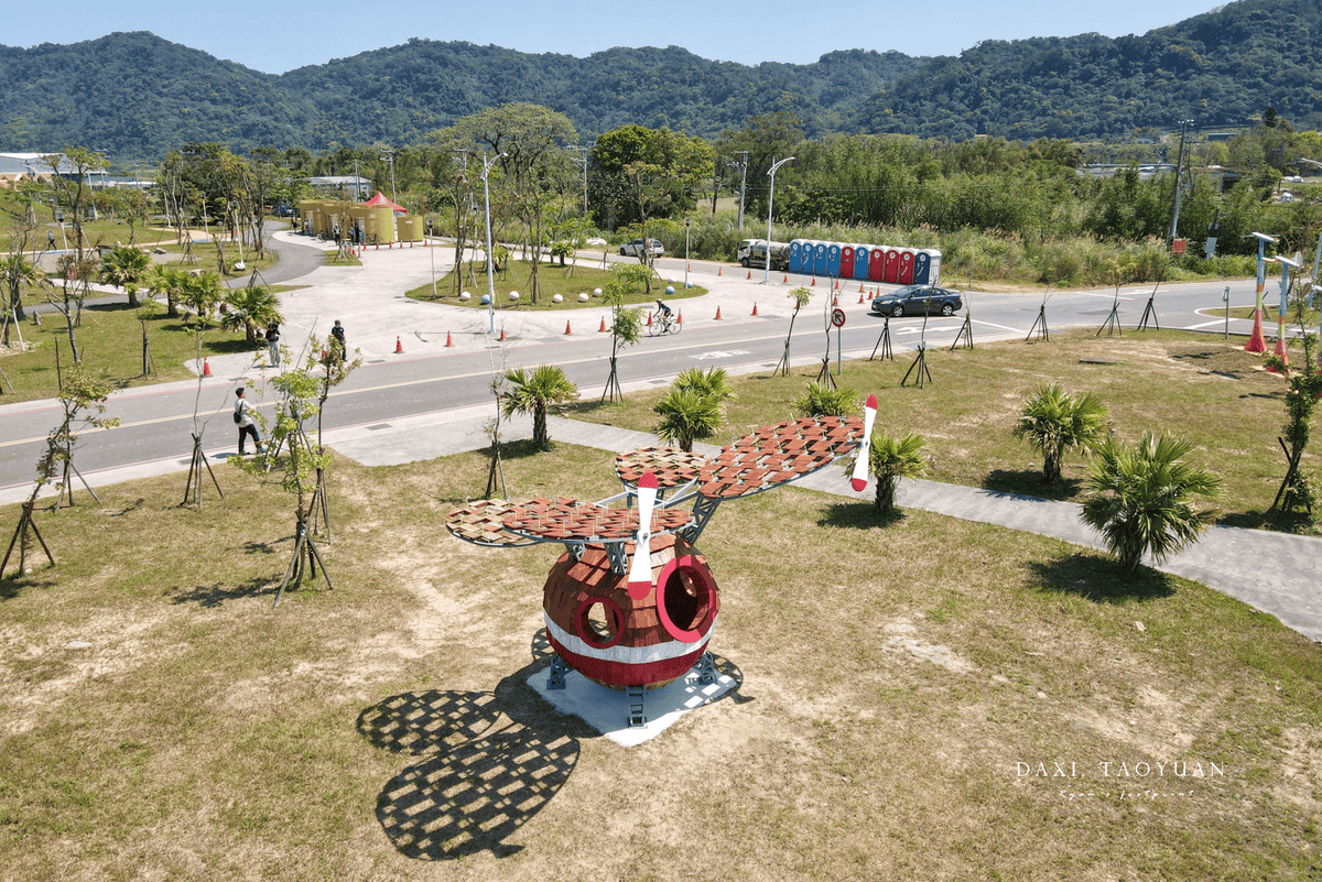 大嵙崁親水園區《游擊追夢1號》裝置藝術.png
