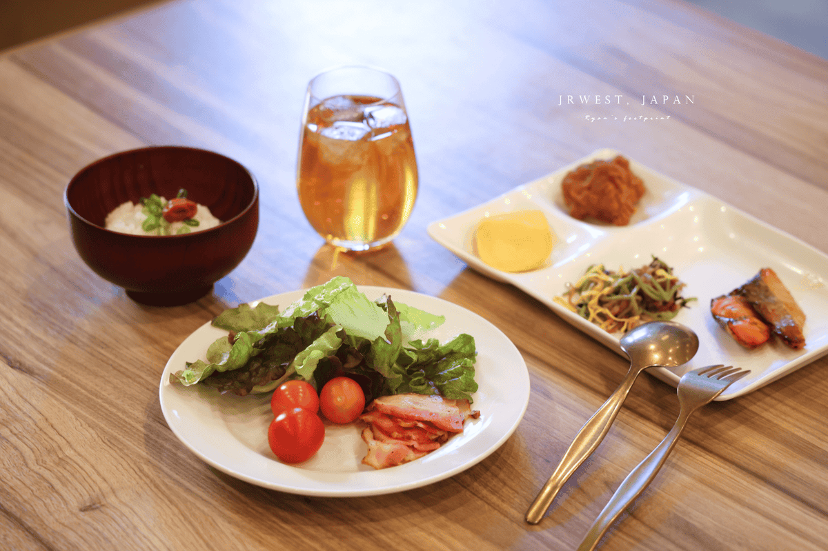Green Rich Hotels 德山站前 早餐.png