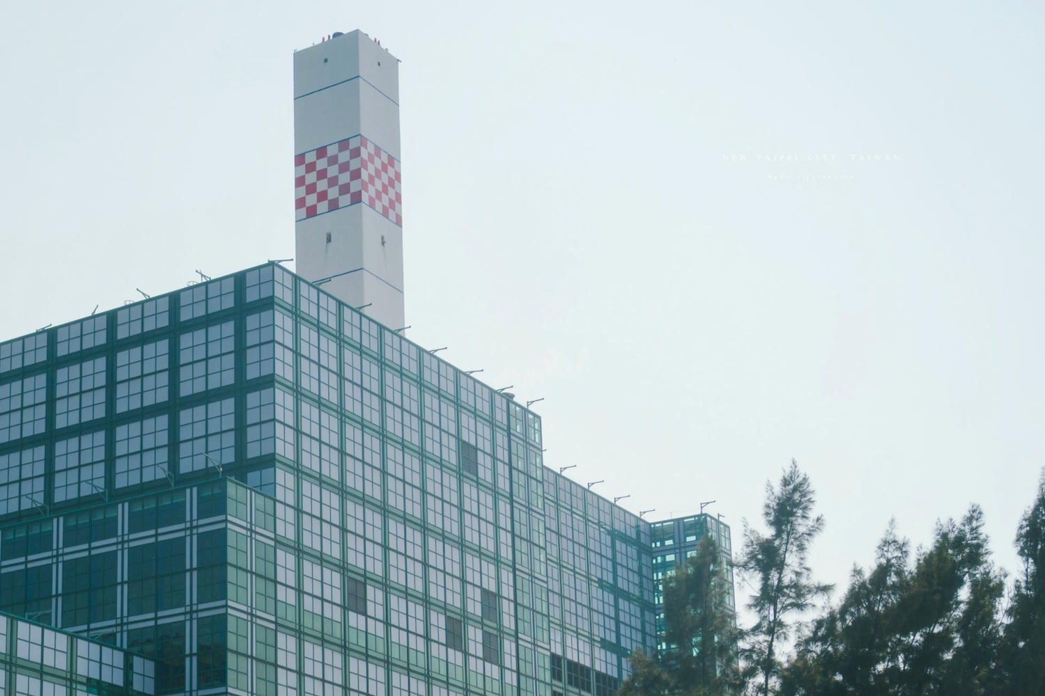 【新北】在風的縫隙裡，感受土地的呼吸：一趟屬於新北的機車環保小旅行｜騎上定檢後的機車 旅行鶯歌. 樹林. 五股. 板橋. 八里