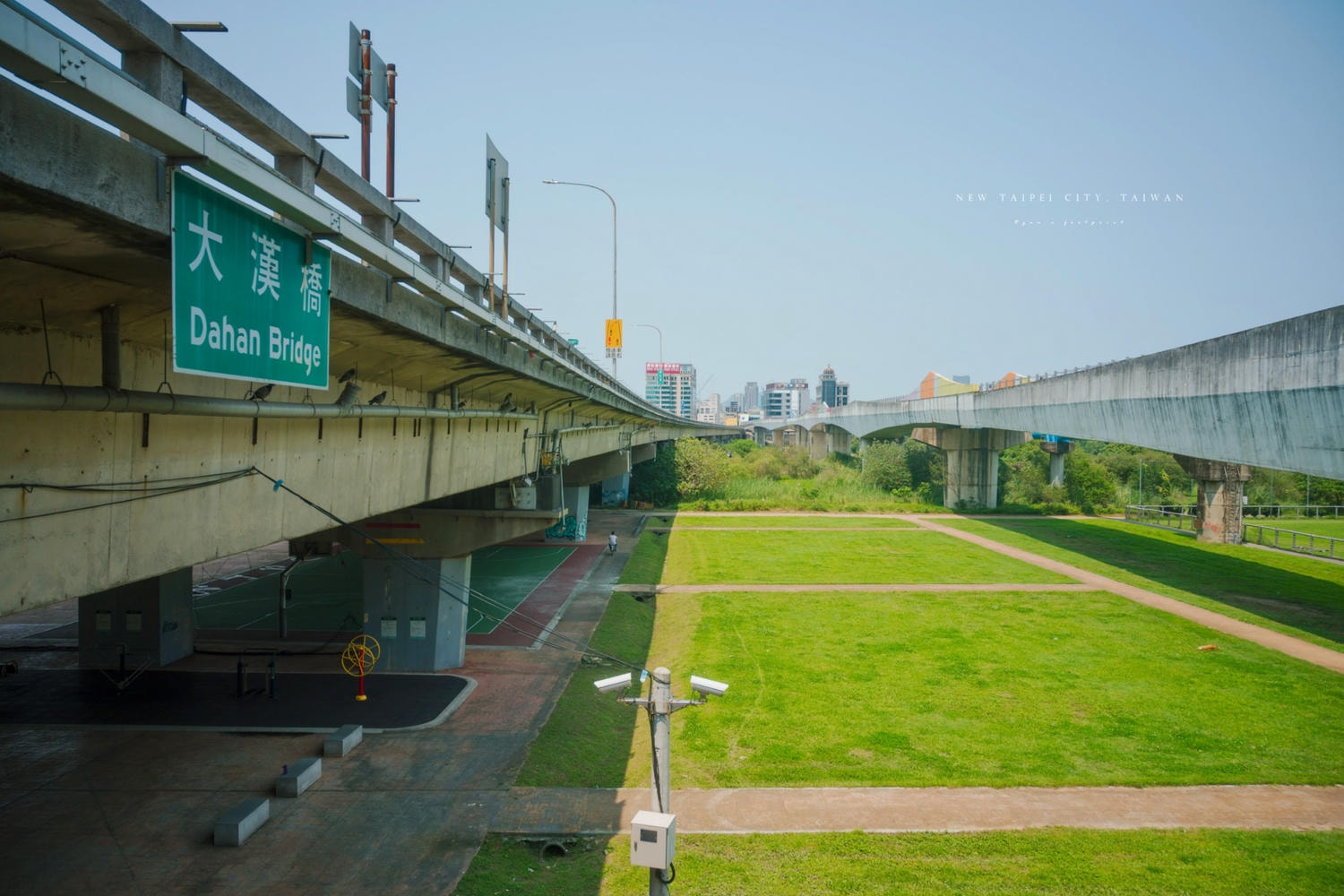 【新北】在風的縫隙裡，感受土地的呼吸：一趟屬於新北的機車環保小旅行｜騎上定檢後的機車 旅行鶯歌. 樹林. 五股. 板橋. 八里